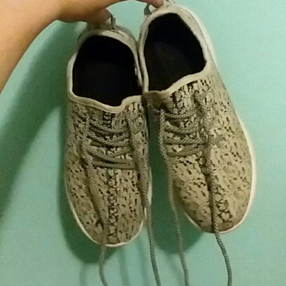 Running shoes - Picture 4 of 4